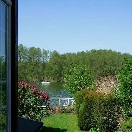 Apartment Stilvolle Ferienwohnung Am Mit Steg Und Eigenem Boot *