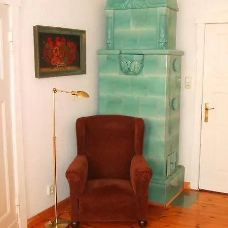 Apartment Stilvolle Ferienwohnung Am Mit Steg Und Eigenem Boot Lychen