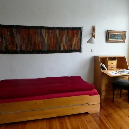 Stilvolle Ferienwohnung Am Mit Steg Und Eigenem Boot Lychen