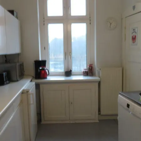 Stilvolle Ferienwohnung Am Mit Steg Und Eigenem Boot Apartment Lychen