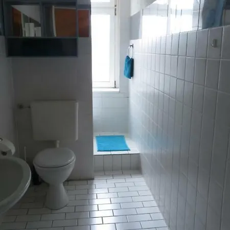 Stilvolle Ferienwohnung Am Mit Steg Und Eigenem Boot * Lychen