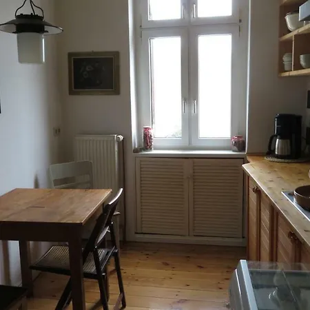 Stilvolle Ferienwohnung Am Mit Steg Und Eigenem Boot Lychen